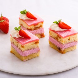 5th-avenue-strawberry-icing-002