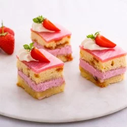 5th-avenue-strawberry-icing-002