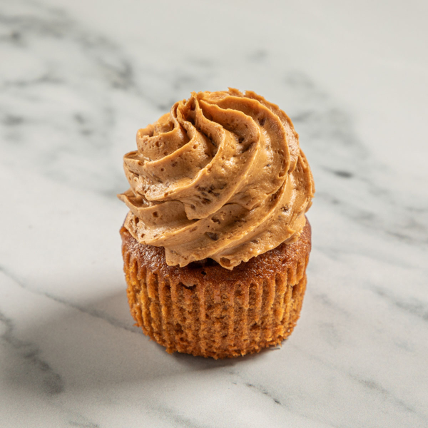 Macphie Salted Caramel Frosting (5kg)